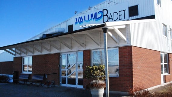 Ruotsalainen Hallstahammarin kunta luottaa energiatehokkuuden paranemiseen – Caverion uimahalliprojektin pääurakoitsija