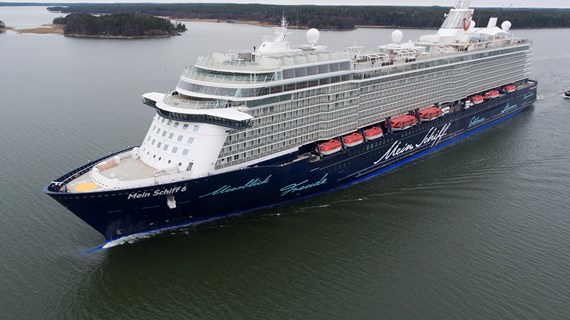 Mein Schiff 6 lähtee neitsytmatkalleen - Caverion sähköisti loistoristeilijää